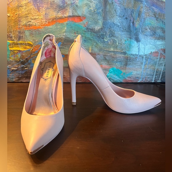 TED BAKER size 38 Pink Pumps - Picture 5 of 5